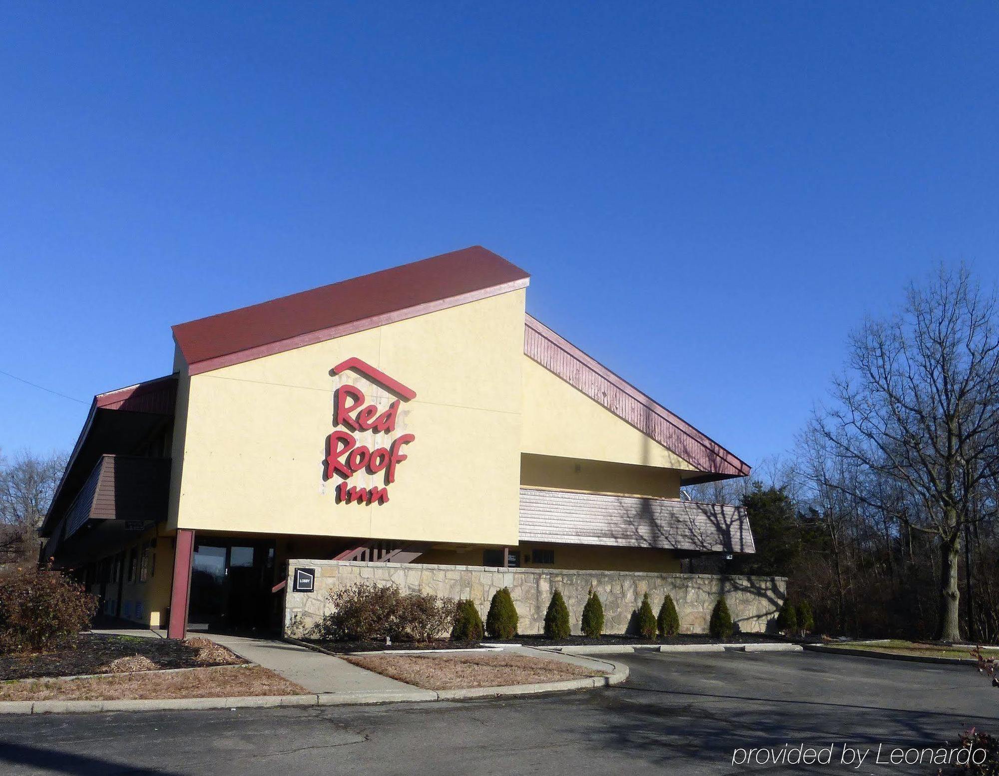 Red Roof Inn Cincinnati East - Beechmont Cherry Grove Exterior photo