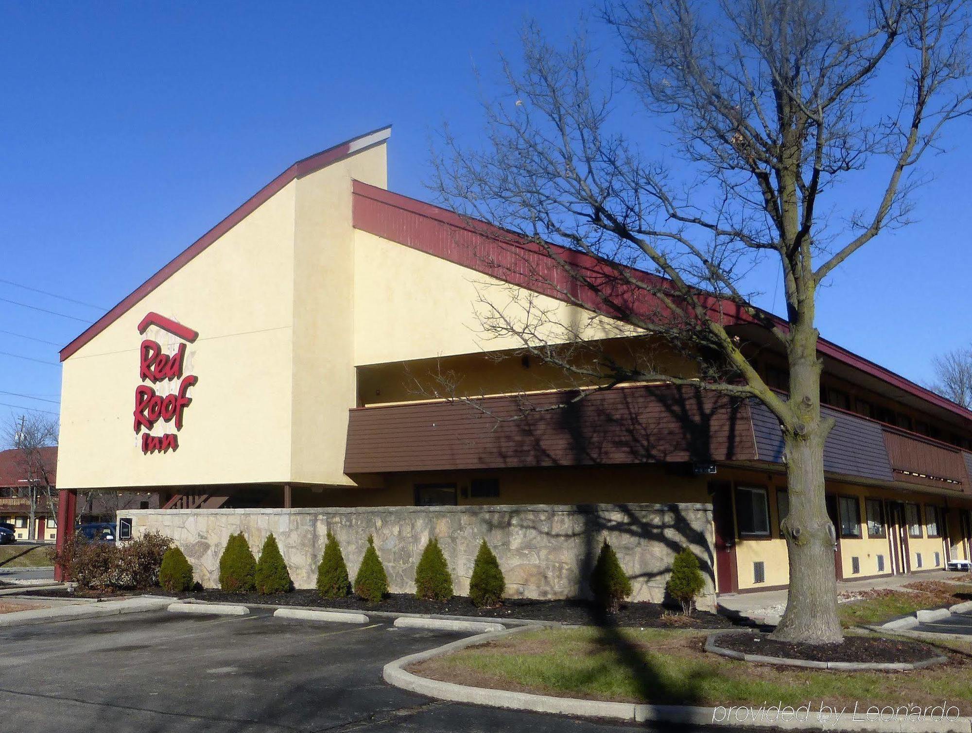 Red Roof Inn Cincinnati East - Beechmont Cherry Grove Exterior photo