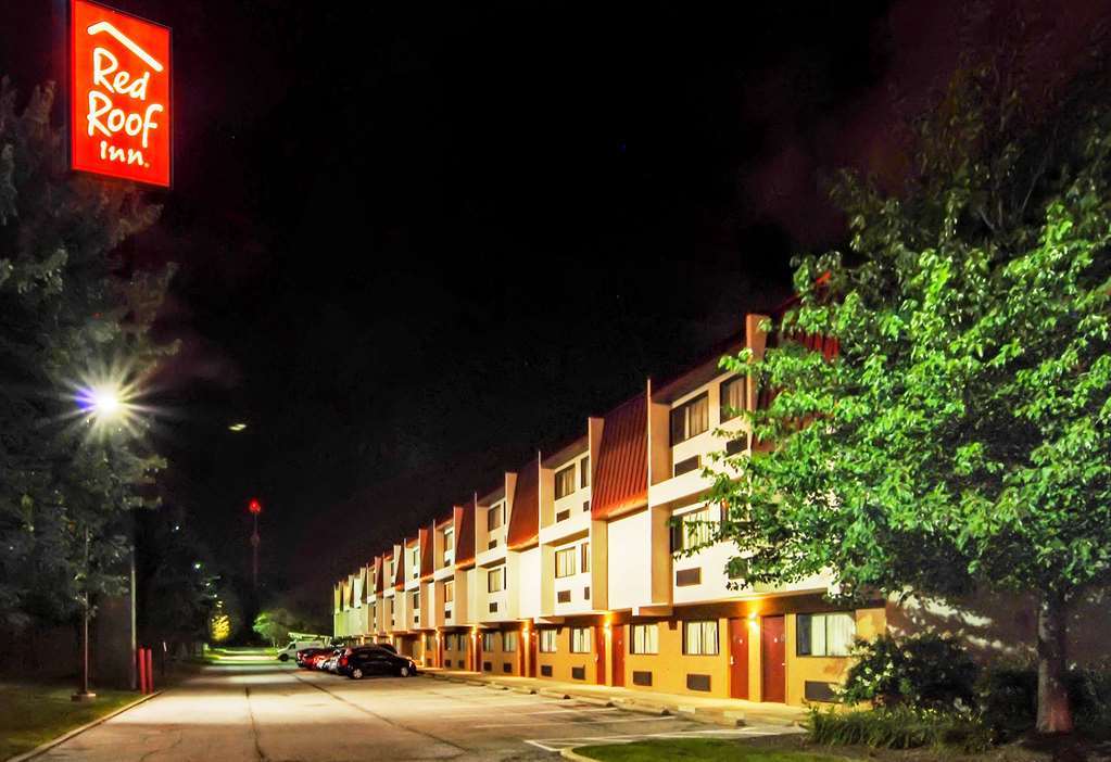 Red Roof Inn Cincinnati East - Beechmont Cherry Grove Exterior photo