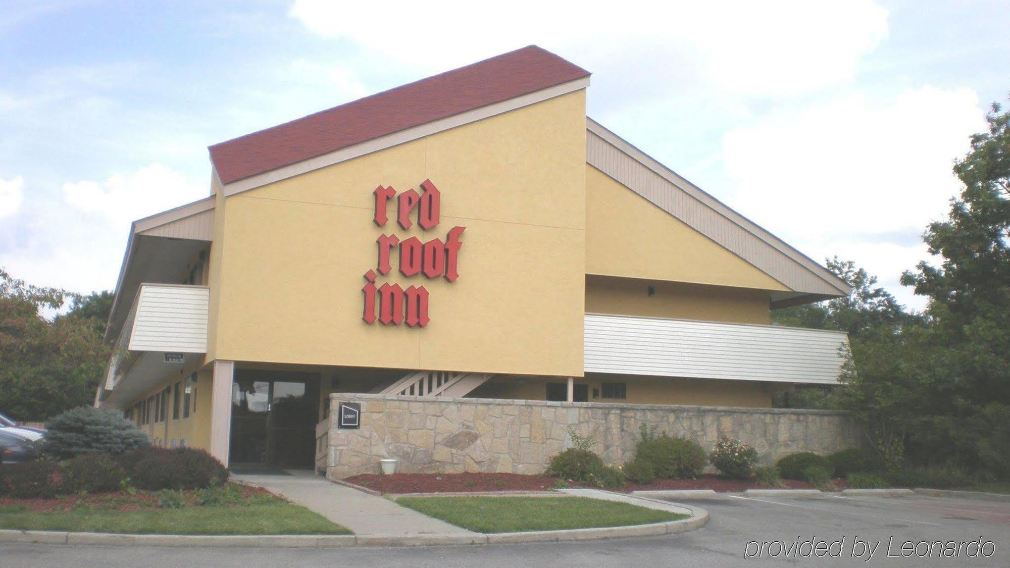 Red Roof Inn Cincinnati East - Beechmont Cherry Grove Exterior photo